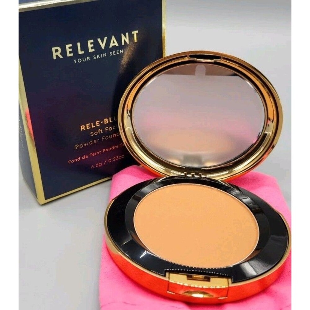 Relevant  Rele-Blur Soft Focus Powder Foundation Compact Revel 11